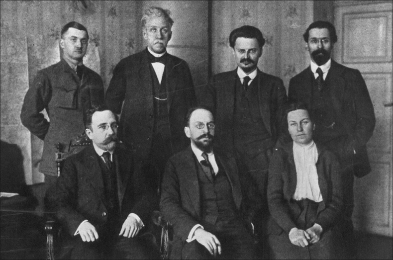 Иллюстрация к книге — В дни мировой войны. Мемуары министра иностранных дел Австро-Венгрии [i_035.jpg]