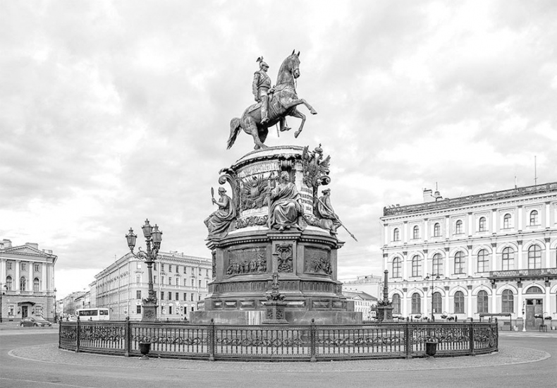 Иллюстрация к книге — Великие государственные деятели Российской империи. Судьбы эпохи [i_056.jpg]