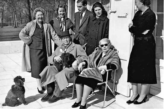 Иллюстрация к книге — Мальчик из Бухенвальда. Невероятная история ребенка, пережившего Холокост [i_015.jpg]