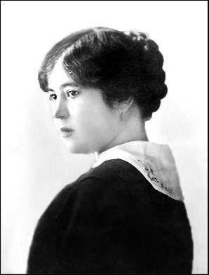 Иллюстрация к книге — Любовь в Серебряном веке. Истории о музах и женах русских поэтов и писателей. Радости и переживания, испытания и трагедии… [i_020.jpg]