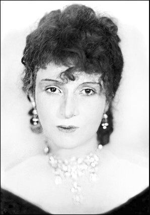 Иллюстрация к книге — Любовь в Серебряном веке. Истории о музах и женах русских поэтов и писателей. Радости и переживания, испытания и трагедии… [i_027.jpg]