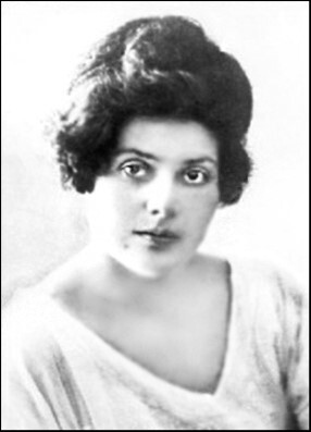 Иллюстрация к книге — Любовь в Серебряном веке. Истории о музах и женах русских поэтов и писателей. Радости и переживания, испытания и трагедии… [i_031.jpg]