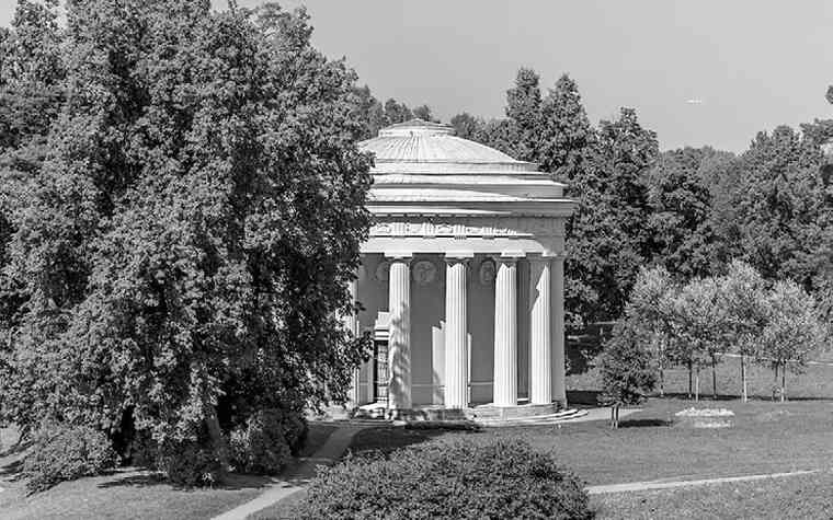 Иллюстрация к книге — Фавориты императорского двора. От Василия Голицына до Матильды Кшесинской [i_122.jpg]