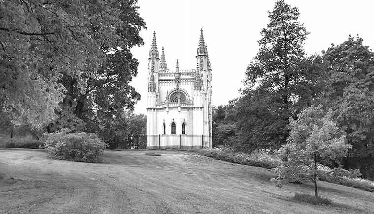 Иллюстрация к книге — Фавориты императорского двора. От Василия Голицына до Матильды Кшесинской [i_175.jpg]