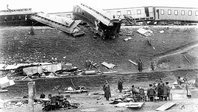 Иллюстрация к книге — Фавориты императорского двора. От Василия Голицына до Матильды Кшесинской [i_182.jpg]