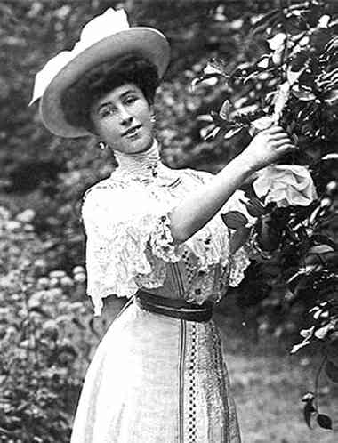 Иллюстрация к книге — Фавориты императорского двора. От Василия Голицына до Матильды Кшесинской [i_191.jpg]