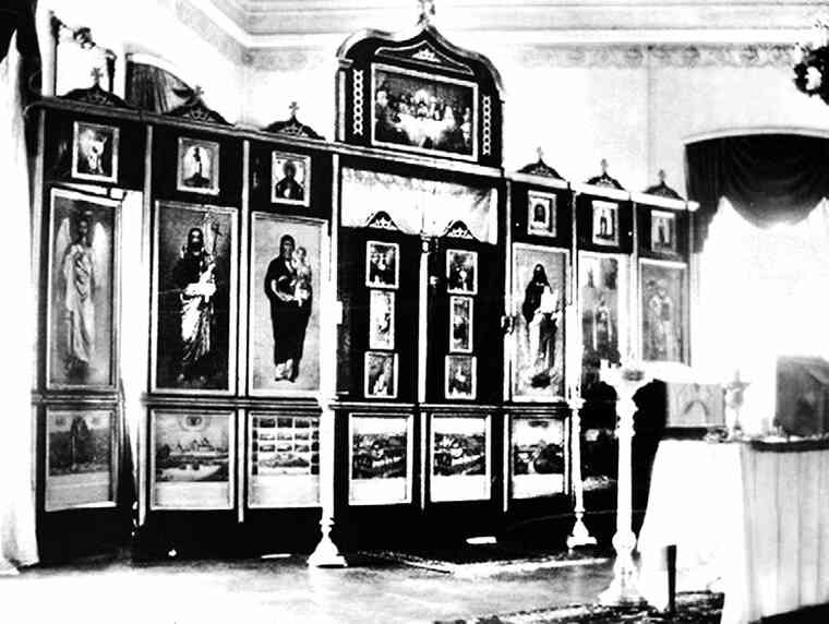 Иллюстрация к книге — Фавориты императорского двора. От Василия Голицына до Матильды Кшесинской [i_222.jpg]