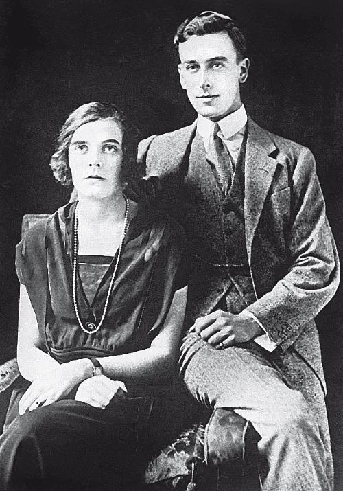 Иллюстрация к книге — 1922: Эпизоды бурного года [img24f9.jpg]