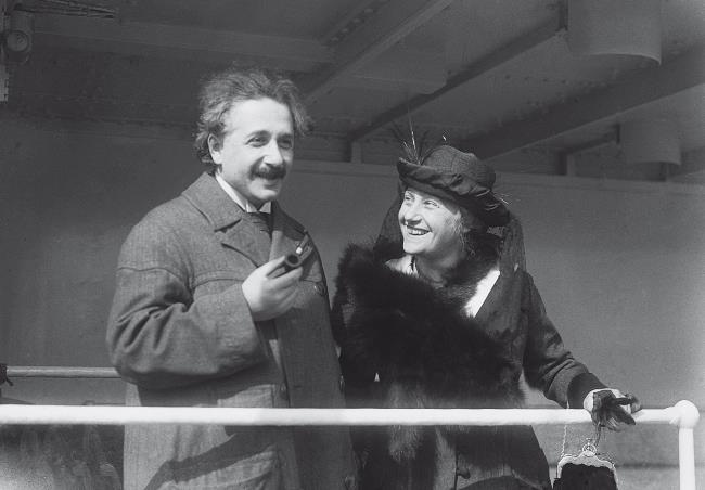 Иллюстрация к книге — 1922: Эпизоды бурного года [img7d65.jpg]