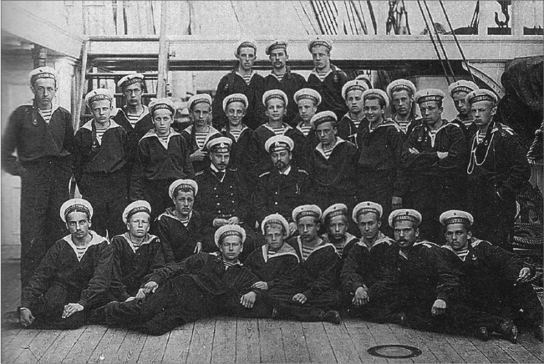 Иллюстрация к книге — Четыре войны морского офицера. От Русско-японской до Чакской войны [i_014.jpg]