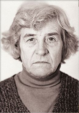 Иллюстрация к книге — Дневник длиною в жизнь. История одной судьбы, в которой две войны и много мира. 1916–1991 [i_028.jpg]