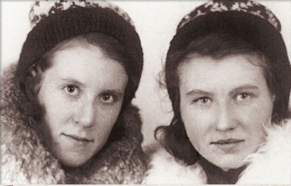 Иллюстрация к книге — Дневник длиною в жизнь. История одной судьбы, в которой две войны и много мира. 1916–1991 [i_040.jpg]