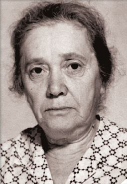 Иллюстрация к книге — Дневник длиною в жизнь. История одной судьбы, в которой две войны и много мира. 1916–1991 [i_054.jpg]