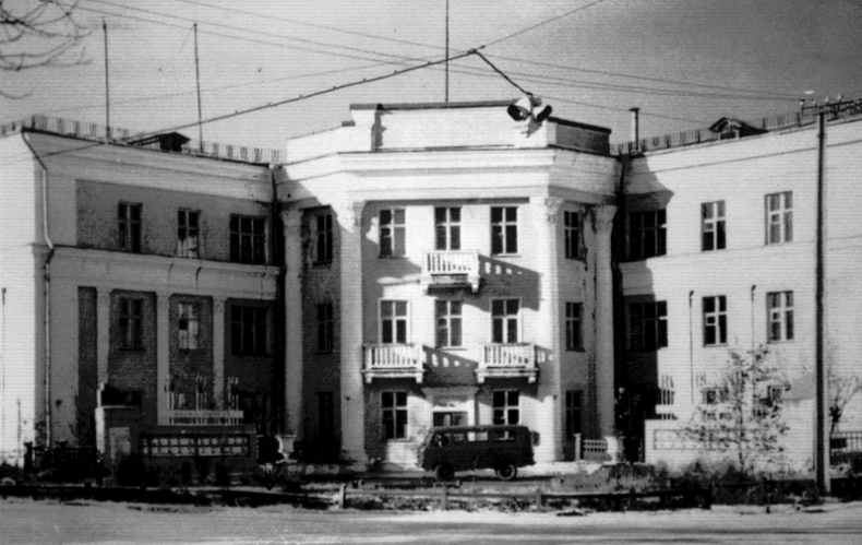 Иллюстрация к книге — Семнадцать лет в советских лагерях [i_044.jpg]