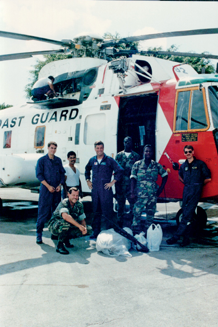 Иллюстрация к книге — Охотники на людей: как мы поймали Пабло Эскобара [i_005.jpg]