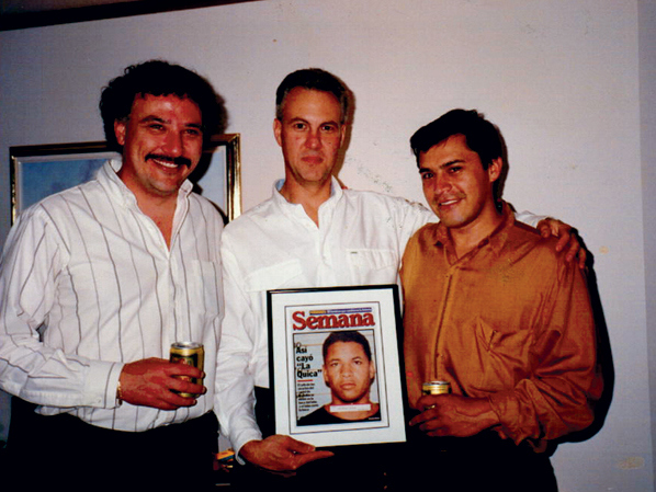 Иллюстрация к книге — Охотники на людей: как мы поймали Пабло Эскобара [i_012.jpg]