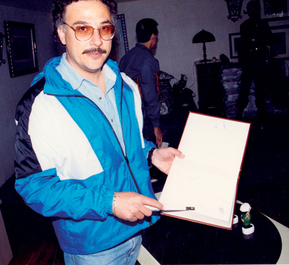 Иллюстрация к книге — Охотники на людей: как мы поймали Пабло Эскобара [i_024.jpg]