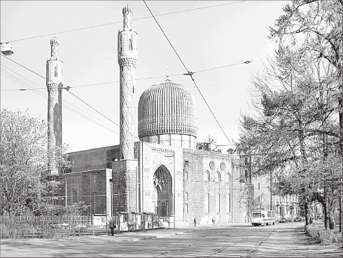 Иллюстрация к книге — Путеводитель по Петербургу. Увлекательные экскурсии по Северной столице. 34 маршрута [i_025.jpg]