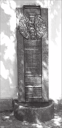 Иллюстрация к книге — Путеводитель по Петербургу. Увлекательные экскурсии по Северной столице. 34 маршрута [i_035.jpg]