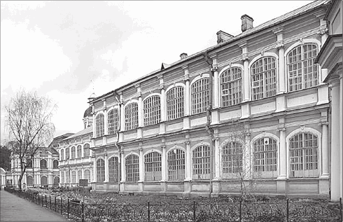 Иллюстрация к книге — Путеводитель по Петербургу. Увлекательные экскурсии по Северной столице. 34 маршрута [i_075.jpg]