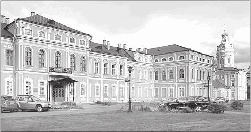 Иллюстрация к книге — Путеводитель по Петербургу. Увлекательные экскурсии по Северной столице. 34 маршрута [i_076.jpg]