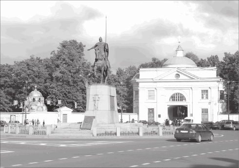 Иллюстрация к книге — Путеводитель по Петербургу. Увлекательные экскурсии по Северной столице. 34 маршрута [i_077.jpg]