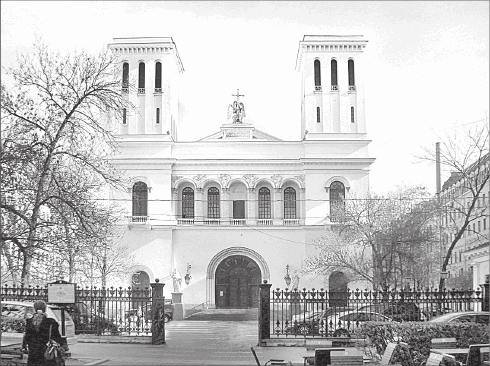 Иллюстрация к книге — Путеводитель по Петербургу. Увлекательные экскурсии по Северной столице. 34 маршрута [i_128.jpg]