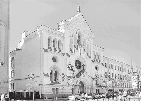 Иллюстрация к книге — Путеводитель по Петербургу. Увлекательные экскурсии по Северной столице. 34 маршрута [i_130.jpg]