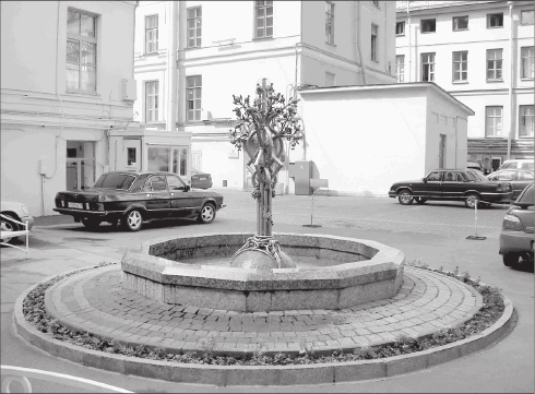 Иллюстрация к книге — Путеводитель по Петербургу. Увлекательные экскурсии по Северной столице. 34 маршрута [i_134.jpg]