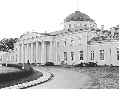 Иллюстрация к книге — Путеводитель по Петербургу. Увлекательные экскурсии по Северной столице. 34 маршрута [i_170.jpg]