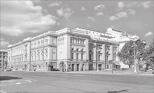 Иллюстрация к книге — Путеводитель по Петербургу. Увлекательные экскурсии по Северной столице. 34 маршрута [i_188.jpg]