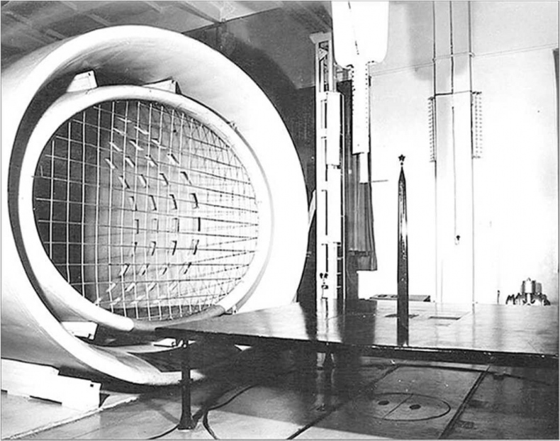 Иллюстрация к книге — Вокруг Знаменской площади. История застройки площади Восстания, Лиговского канала, улиц Восстания и Пушкинской [i_051.jpg]