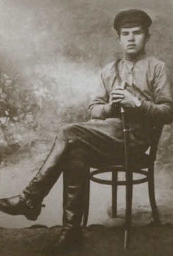 Иллюстрация к книге — Герои Сталинградской битвы [i_017.jpg]