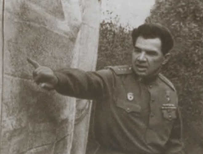 Иллюстрация к книге — Герои Сталинградской битвы [i_024.jpg]