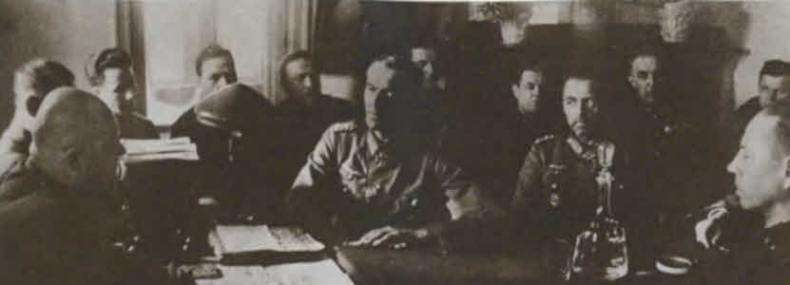 Иллюстрация к книге — Герои Сталинградской битвы [i_031.jpg]