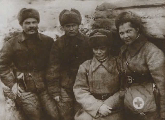 Иллюстрация к книге — Герои Сталинградской битвы [i_061.jpg]