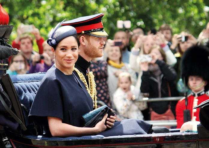 Иллюстрация к книге — Елизавета II – королева Великобритании [i_046.jpg]