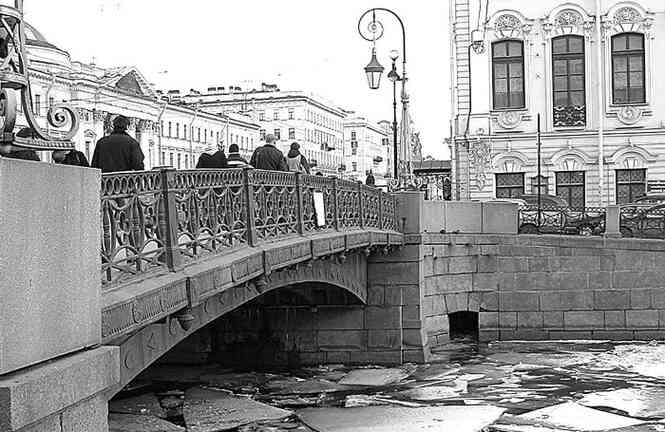 Иллюстрация к книге — Мосты Петербурга. В прошлом, настоящем и будущем [i_085.jpg]