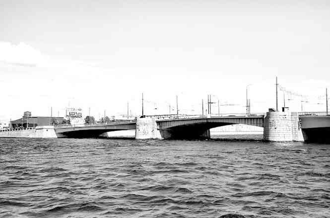 Иллюстрация к книге — Мосты Петербурга. В прошлом, настоящем и будущем [i_124.jpg]