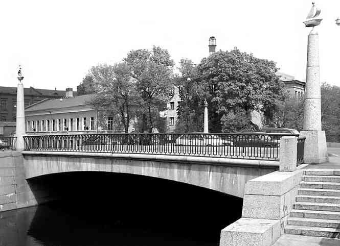 Иллюстрация к книге — Мосты Петербурга. В прошлом, настоящем и будущем [i_132.jpg]