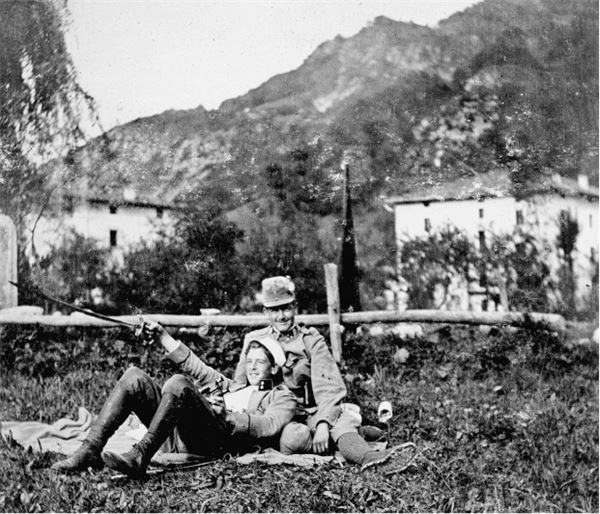 Иллюстрация к книге — Утраченное кафе «У Шиндлеров». История Холокоста и судьба одной австро-венгерской семьи [i_022.jpg]