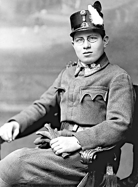 Иллюстрация к книге — Утраченное кафе «У Шиндлеров». История Холокоста и судьба одной австро-венгерской семьи [i_040.jpg]