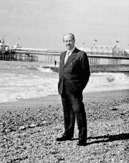 Иллюстрация к книге — Утраченное кафе «У Шиндлеров». История Холокоста и судьба одной австро-венгерской семьи [i_042.jpg]