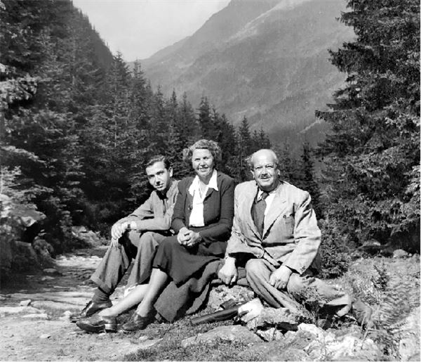 Иллюстрация к книге — Утраченное кафе «У Шиндлеров». История Холокоста и судьба одной австро-венгерской семьи [i_049.jpg]