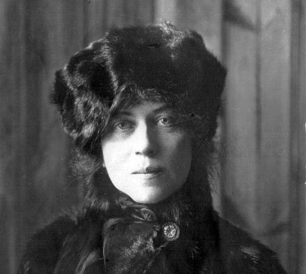 Иллюстрация к книге — Павел Дыбенко. Пуля в затылок в конце коридора [i_006.jpg]