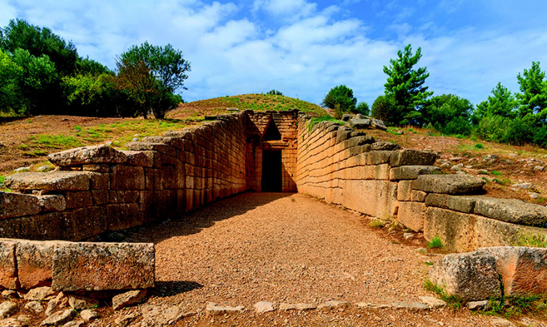 Иллюстрация к книге — Современная Древняя Греция. Античная и советская история [i_034.jpg]