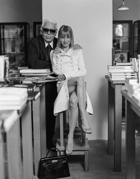 Иллюстрация к книге — Мои шифоновые окопы. Мемуары легенды [i_015.jpg]