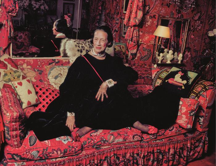 Иллюстрация к книге — Мои шифоновые окопы. Мемуары легенды [i_023.jpg]