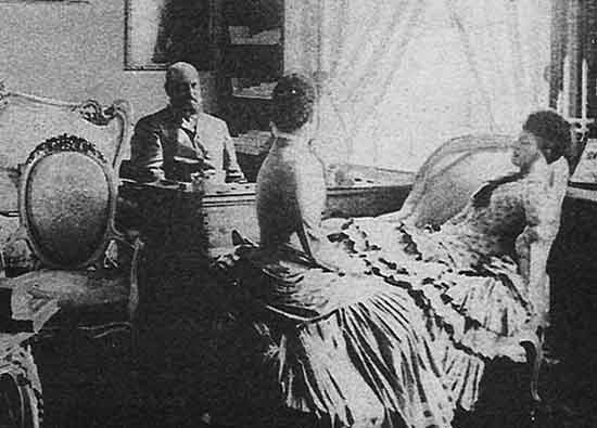 Иллюстрация к книге — Три самодержца. Дневники генеральши Богданович [_11.jpg]