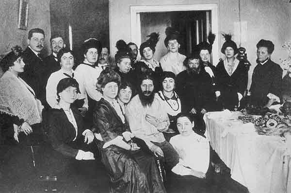 Иллюстрация к книге — Три самодержца. Дневники генеральши Богданович [_38.jpg]